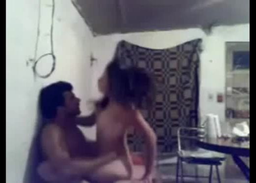 Boy fuck his sexy college girlfriend at girls hostel room